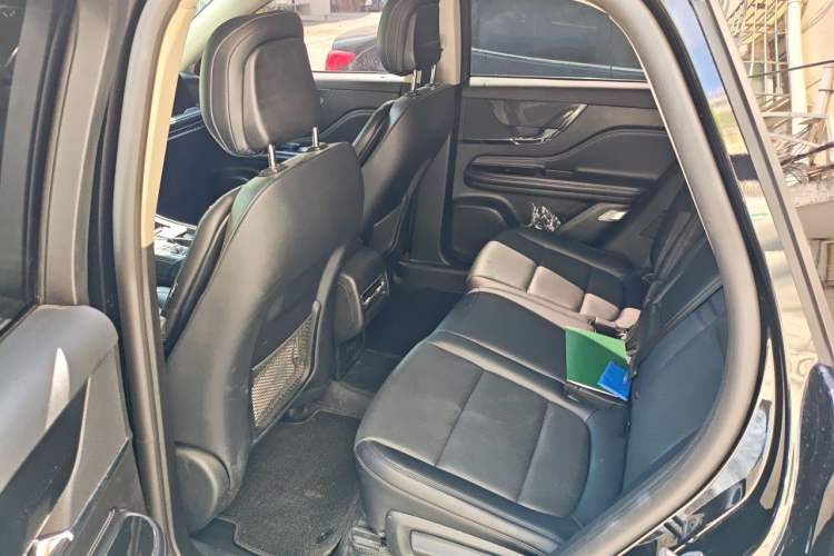 Used Lincoln Corsair 2024 1.5T Two-Wheel Drive Luxury Hybrid Version Left Rear Seat