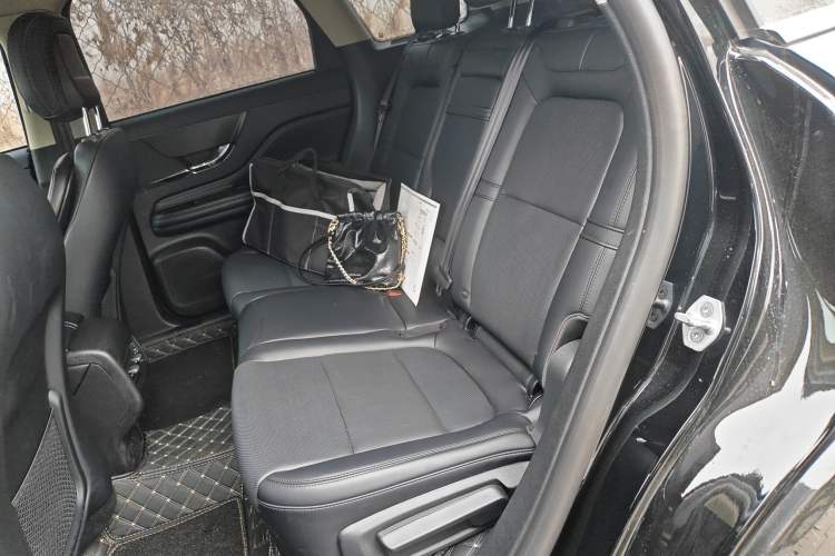 Used Lincoln Corsair 2024 1.5T Two-Wheel Drive Luxury Hybrid Version Left Rear Seat