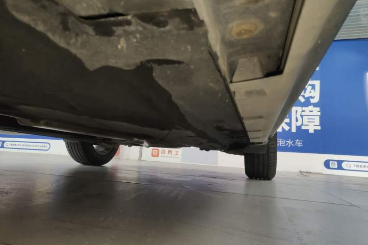 Used Lincoln Corsair 2024 2.0T Two-Wheel Drive Deluxe Edition Left Side Sill