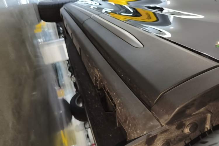Used Lincoln Corsair 2024 2.0T Two-Wheel Drive Deluxe Edition Left Side Sill