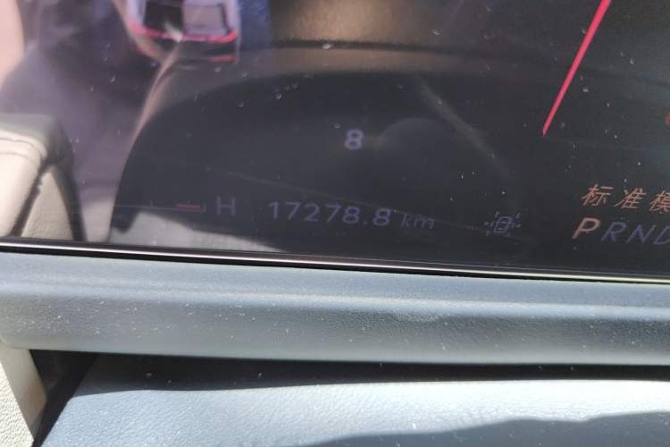 Used Lincoln Corsair 2024 2.0T Two-Wheel Drive Deluxe Edition Odometer Close Up