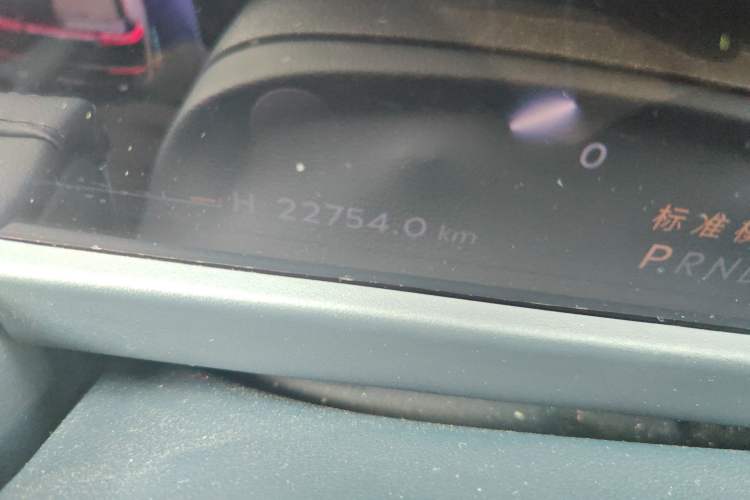 Used Lincoln Corsair 2024 1.5T Two-Wheel Drive Luxury Hybrid Version Odometer Close Up