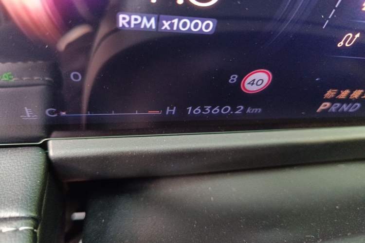 Used Lincoln Corsair 2024 2.0T Two-Wheel-Drive Luxury Edition Odometer Close Up