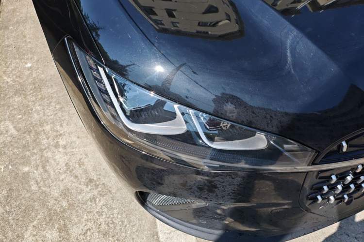 Used Lincoln Corsair 2024 1.5T Two-Wheel Drive Luxury Hybrid Version Right Front Headlight