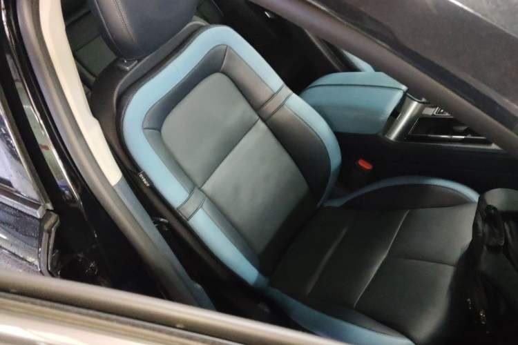 Used Lincoln Corsair 2024 1.5T Two-Wheel Drive Luxury Hybrid Version Right Front Seat