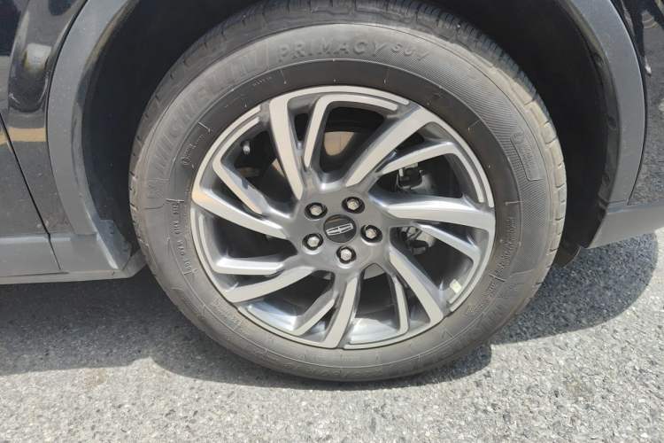 Used Lincoln Corsair 2024 2.0T Two-Wheel Drive Deluxe Edition Right Front Wheel Hub
