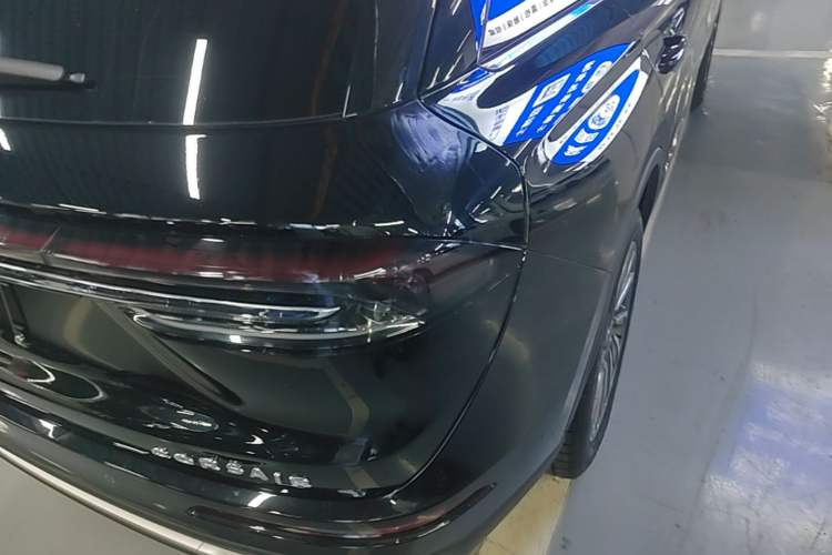 Used Lincoln Corsair 2024 2.0T Two-Wheel-Drive Luxury Edition Right Rear Taillight