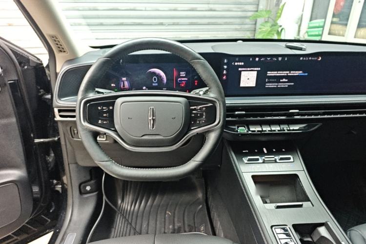 Used Lincoln Corsair 2024 2.0T Two-Wheel-Drive Luxury Edition Steering Wheel