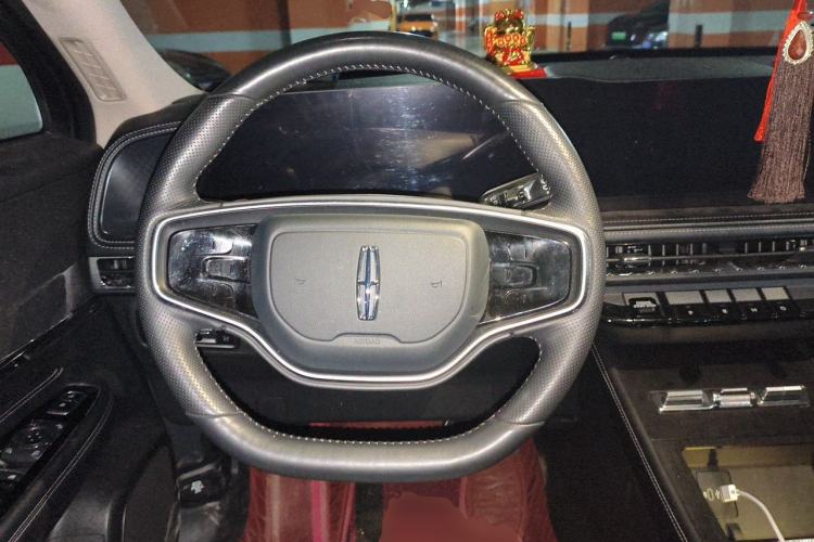 Used Lincoln Corsair 2024 2.0T Two-Wheel-Drive Luxury Edition Steering Wheel