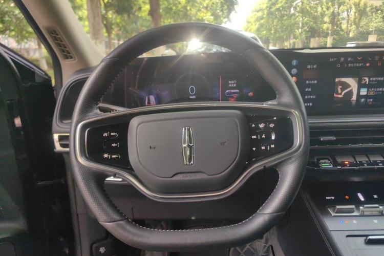 Used Lincoln Corsair 2024 2.0T Two-Wheel Drive Deluxe Edition Steering Wheel