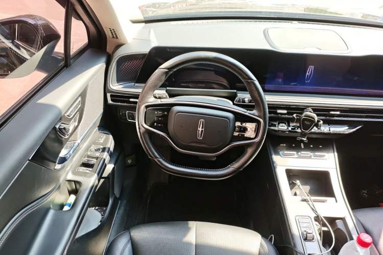 Used Lincoln Corsair 2024 1.5T Two-Wheel Drive Luxury Hybrid Version Steering Wheel