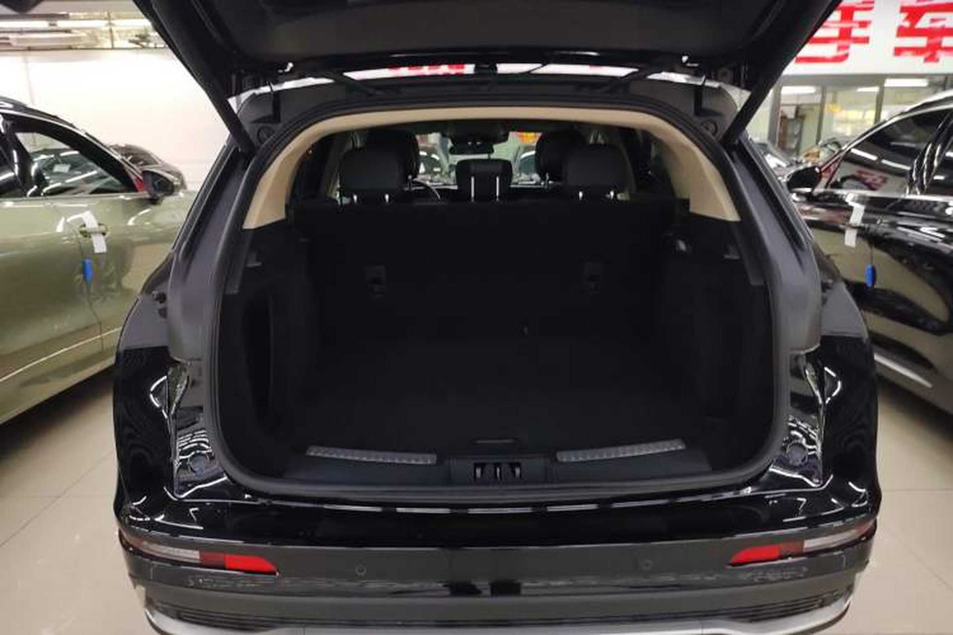 Used Lincoln Corsair 2024 2.0T Two-Wheel Drive Deluxe Edition Trunk