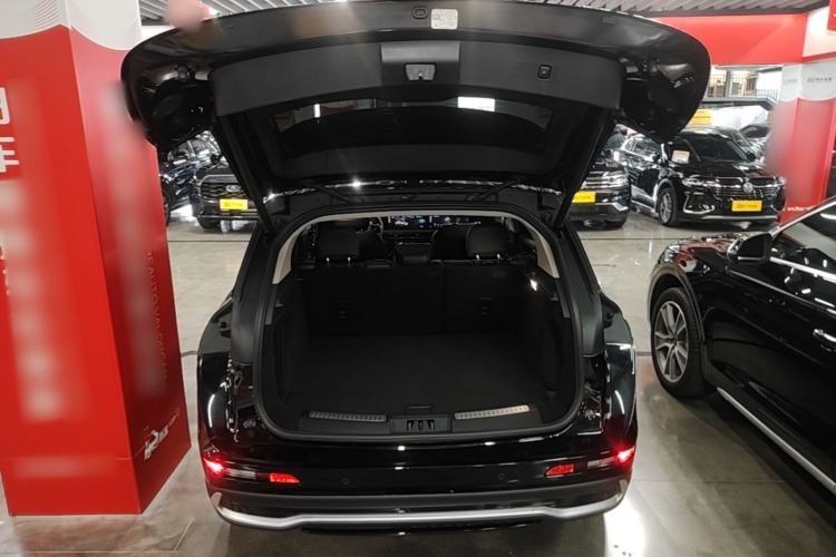 Used Lincoln Corsair 2024 2.0T Two-Wheel-Drive Luxury Edition Trunk