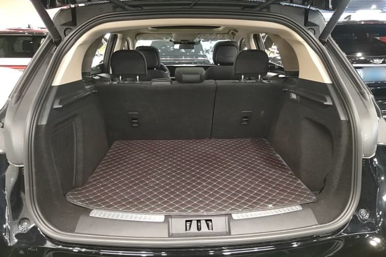 Used Lincoln Corsair 2024 2.0T Two-Wheel Drive Deluxe Edition Trunk