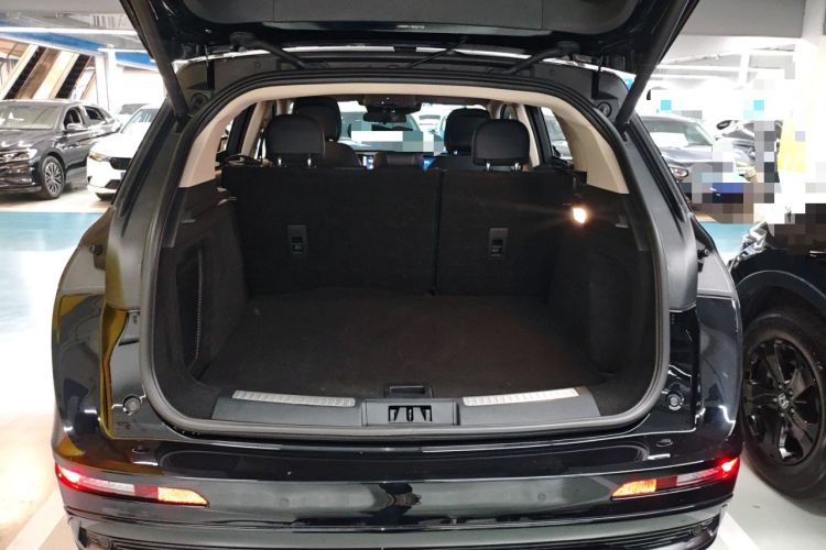 Used Lincoln Corsair 2024 1.5T Two-Wheel Drive Deluxe Hybrid Version Trunk