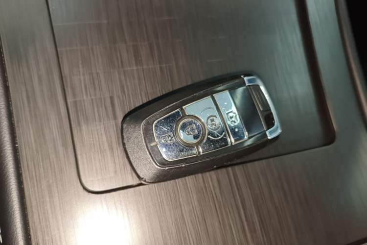 Used Lincoln Corsair 2024 2.0T Two-Wheel Drive Deluxe Edition Vehicle Key