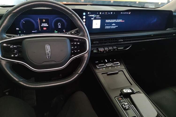 Used Lincoln Corsair 2024 1.5T Two-Wheel Drive Deluxe Hybrid Version Audio And AC Panel