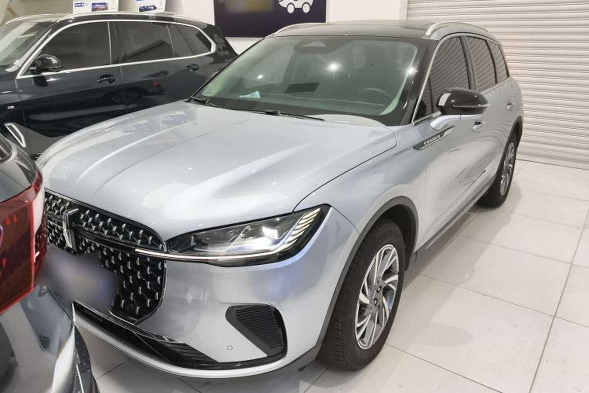 Used Lincoln Corsair 2024 2.0T Two-Wheel Drive Deluxe Edition Front Left 45 Deg