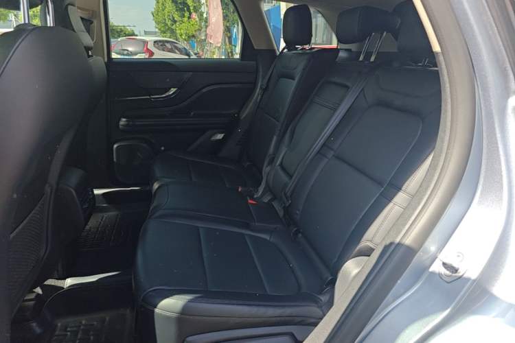 Used Lincoln Corsair 2024 2.0T Two-Wheel-Drive Luxury Edition Left Rear Seat