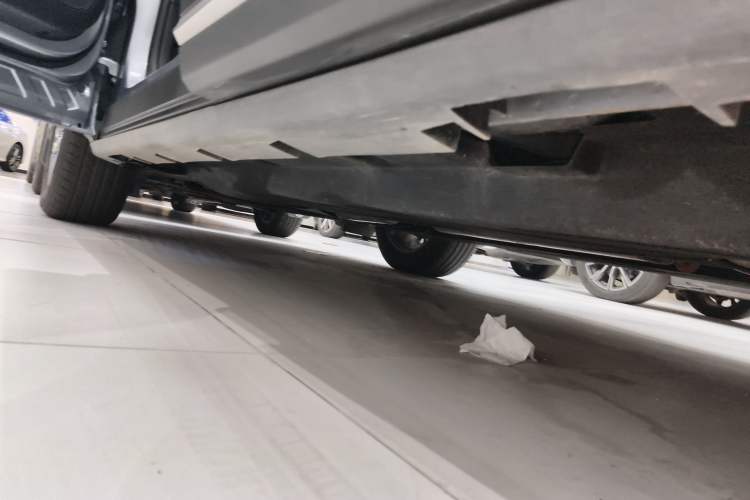 Used Lincoln Corsair 2024 2.0T Two-Wheel Drive Deluxe Edition Left Side Sill