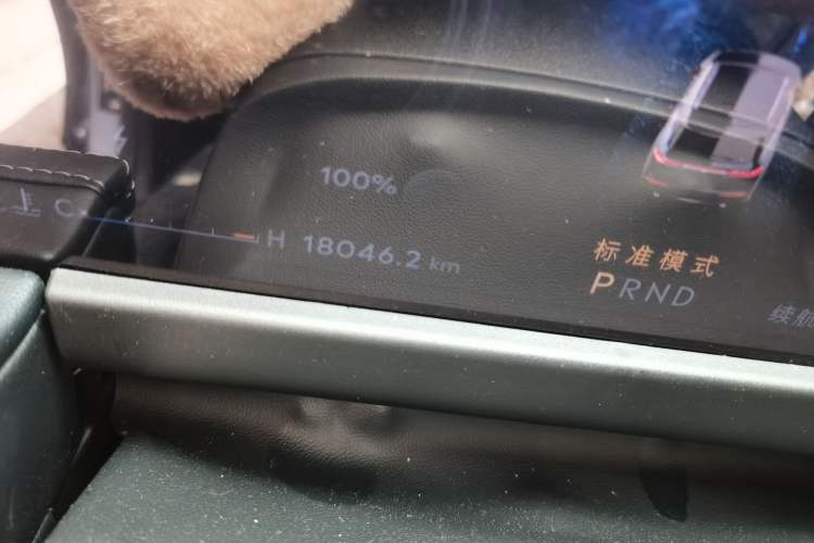 Used Lincoln Corsair 2024 1.5T Two-Wheel Drive Deluxe Hybrid Version Odometer Close Up