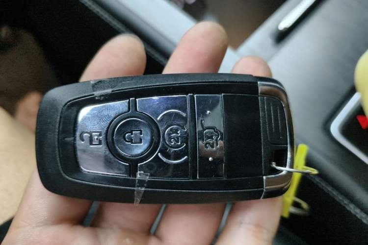 Used Lincoln Corsair 2024 2.0T Two-Wheel Drive Deluxe Edition Vehicle Key
