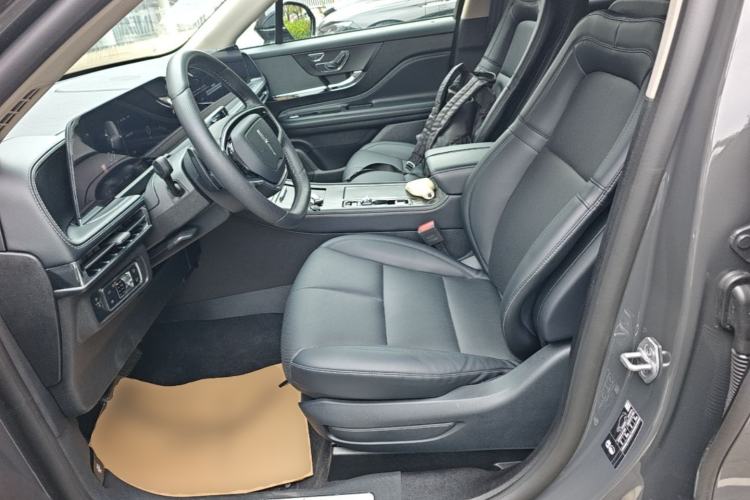 Used Lincoln Corsair 2024 2.0T Two-Wheel-Drive Zunyue Edition Left Front Seat
