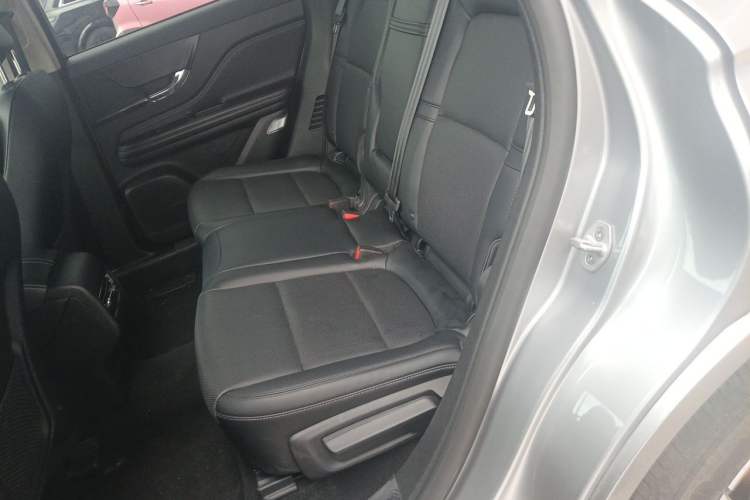 Used Lincoln Corsair 2024 1.5T Two-Wheel Drive Deluxe Hybrid Version Left Rear Seat