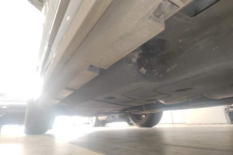 Used Lincoln Corsair 2024 1.5T Two-Wheel Drive Deluxe Hybrid Version Left Side Sill