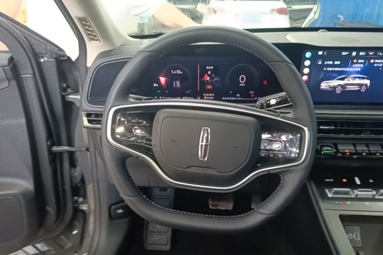 Used Lincoln Corsair 2024 2.0T Two-Wheel Drive Deluxe Edition Steering Wheel