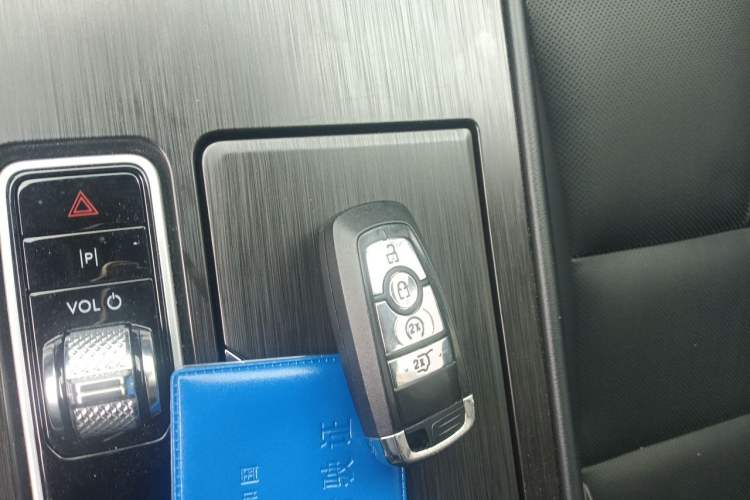 Used Lincoln Corsair 2024 1.5T Two-Wheel Drive Deluxe Hybrid Version Vehicle Key