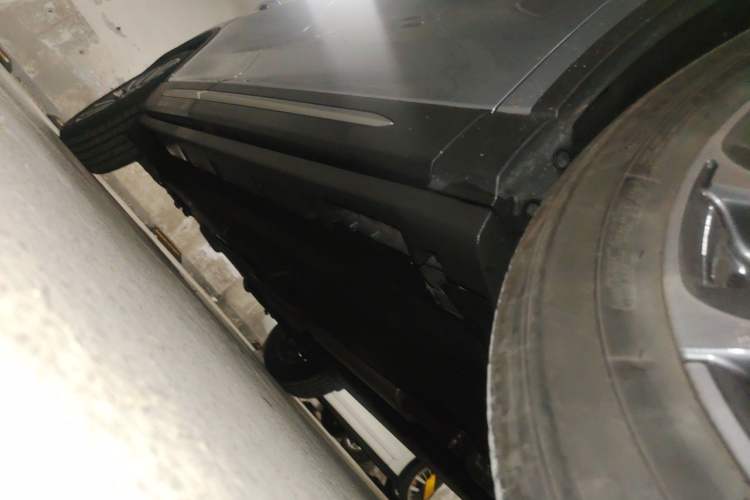 Used Lincoln Corsair 2024 2.0T Two-Wheel-Drive Luxury Edition Chassis Front Right