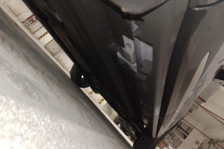 Used Lincoln Corsair 2024 2.0T Two-Wheel-Drive Luxury Edition Chassis Rear Right
