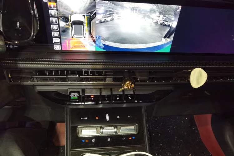 Used Lincoln Corsair 2024 2.0T Two-Wheel Drive Deluxe Edition Audio And AC Panel
