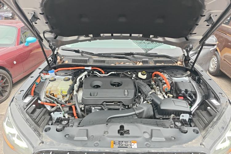 Used Lincoln Corsair 2024 1.5T Two-Wheel Drive Luxury Hybrid Version Engine Bay