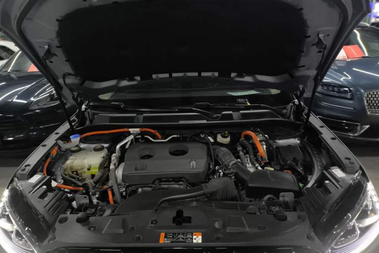 Used Lincoln Corsair 2024 1.5T Two-Wheel Drive Luxury Hybrid Version Engine Bay