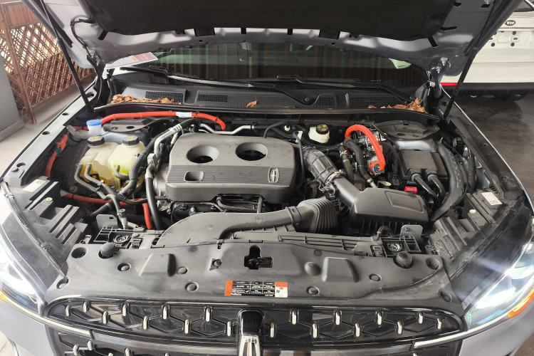 Used Lincoln Corsair 2024 1.5T Two-Wheel Drive Deluxe Hybrid Version Engine Bay