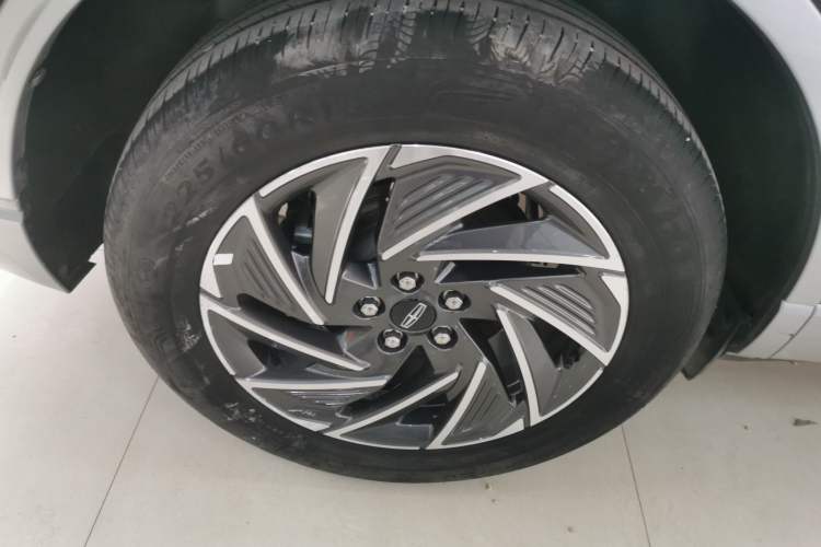 Used Lincoln Corsair 2024 1.5T Two-Wheel Drive Deluxe Hybrid Version Exterior 3