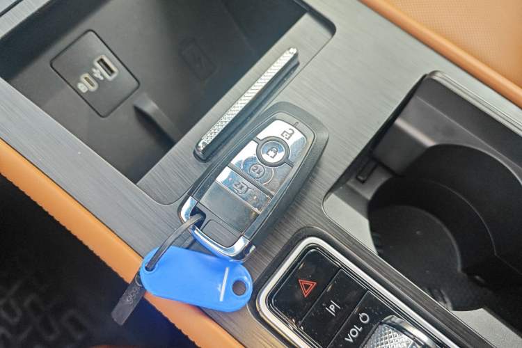 Used Lincoln Corsair 2024 1.5T Two-Wheel-Drive Mulan Special Hybrid Version Interior 1