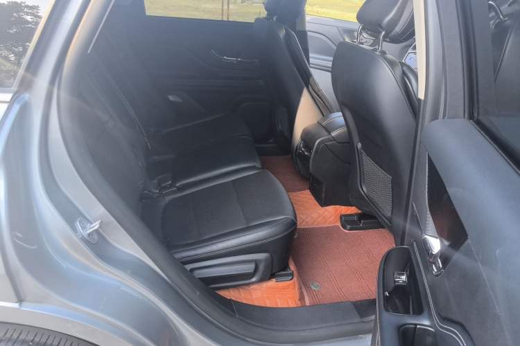 Used Lincoln Corsair 2024 1.5T Two-Wheel Drive Deluxe Hybrid Version Interior 4
