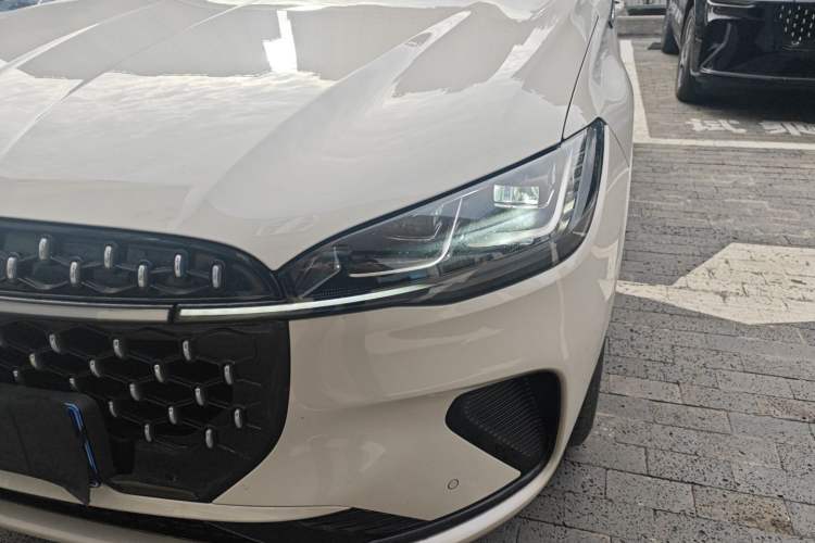 Used Lincoln Corsair 2024 1.5T Two-Wheel-Drive Mulan Special Hybrid Version Left Front Headlight