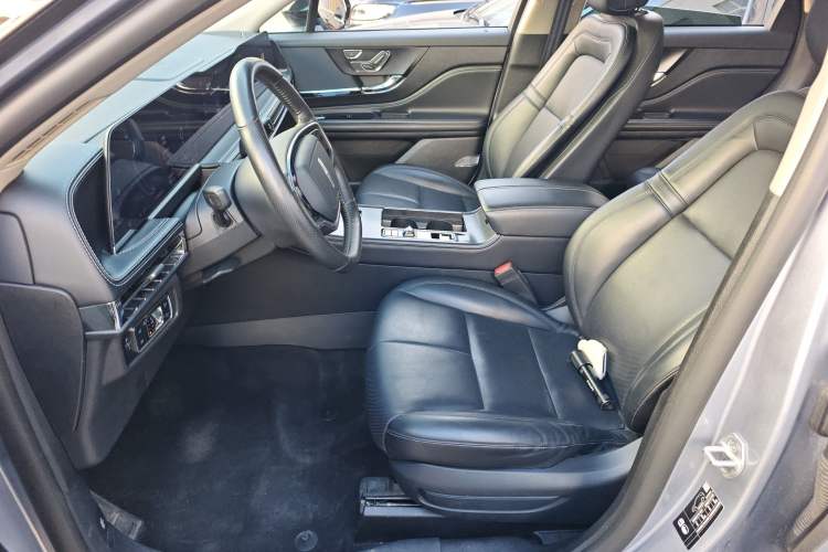Used Lincoln Corsair 2024 1.5T Two-Wheel Drive Deluxe Hybrid Version Left Front Seat