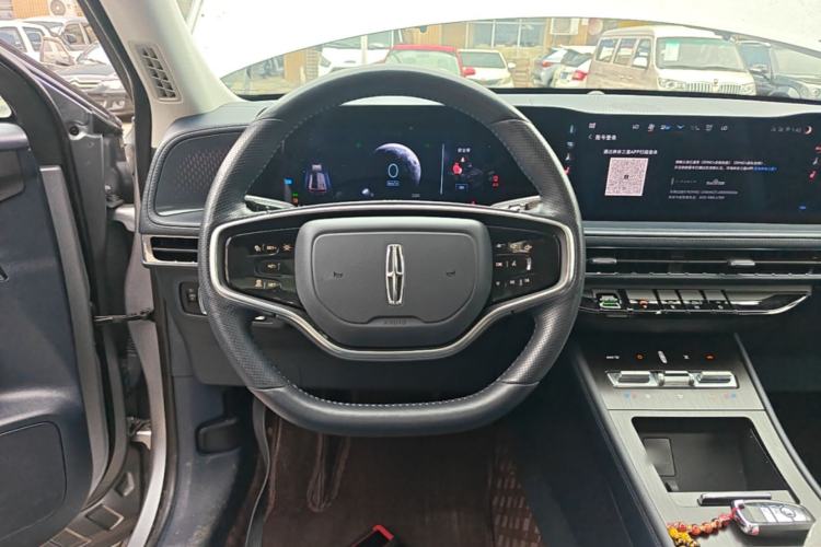 Used Lincoln Corsair 2024 1.5T Two-Wheel Drive Luxury Hybrid Version Steering Wheel
