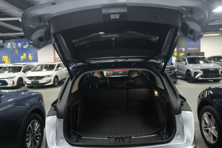 Used Lincoln Corsair 2024 1.5T Two-Wheel Drive Luxury Hybrid Version Trunk
