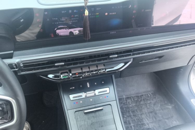 Used Lincoln Corsair 2024 2.0T Two-Wheel-Drive Luxury Edition Audio And AC Panel