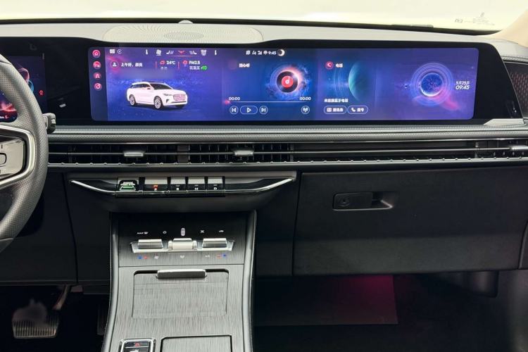 Used Lincoln Corsair 2024 1.5T Two-Wheel Drive Deluxe Hybrid Version Audio And AC Panel