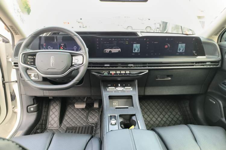 Used Lincoln Corsair 2024 2.0T Four-Wheel Drive Prestige Edition Audio And AC Panel