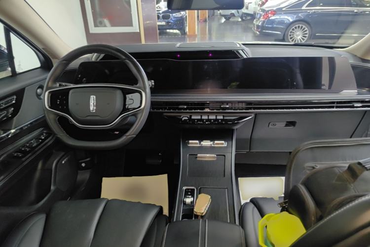 Used Lincoln Corsair 2024 2.0T Four-Wheel Drive Prestige Edition Center Console