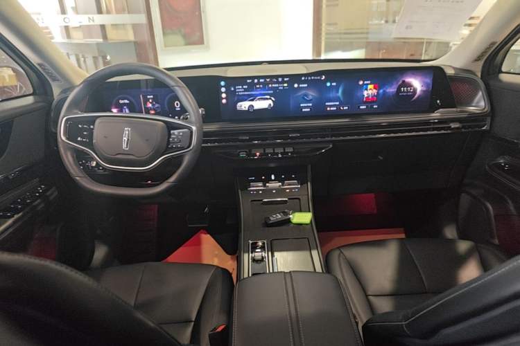 Used Lincoln Corsair 2024 2.0T Two-Wheel-Drive Luxury Edition Center Console