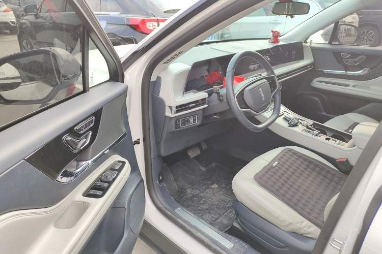 Used Lincoln Corsair 2024 2.0T Two-Wheel Drive Deluxe Edition Driver Seat